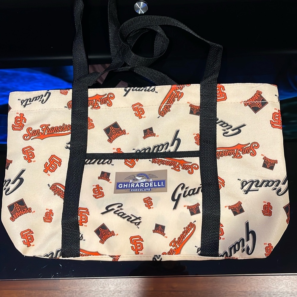 San Francisco Giants Mother's Day Tote Bag 5/8 2022 SGA Giveaway SF Ghirardelli